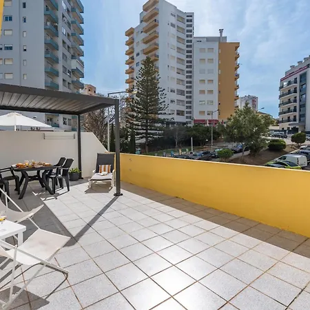 Joana Da Rocha Apartment *