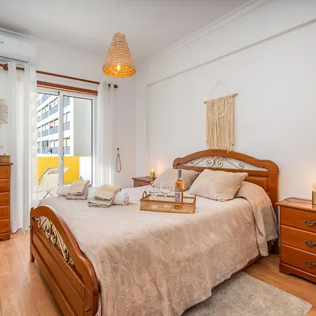 Joana Da Rocha Apartment *